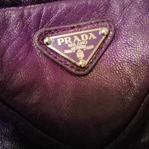 Purple lambskin Prada gloves